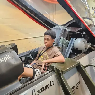 5176285573913019455r 